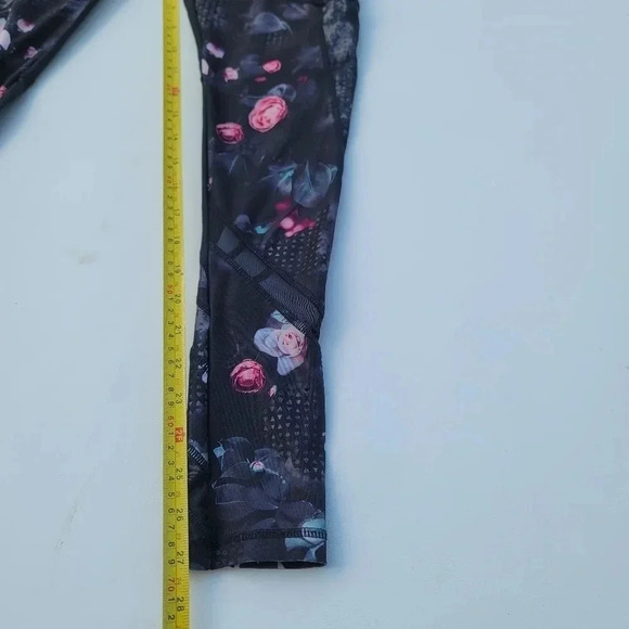 Avia Womens Core Performance Floral Panel Roses Leggings Black Pink sz XS - Picture 5 of 9